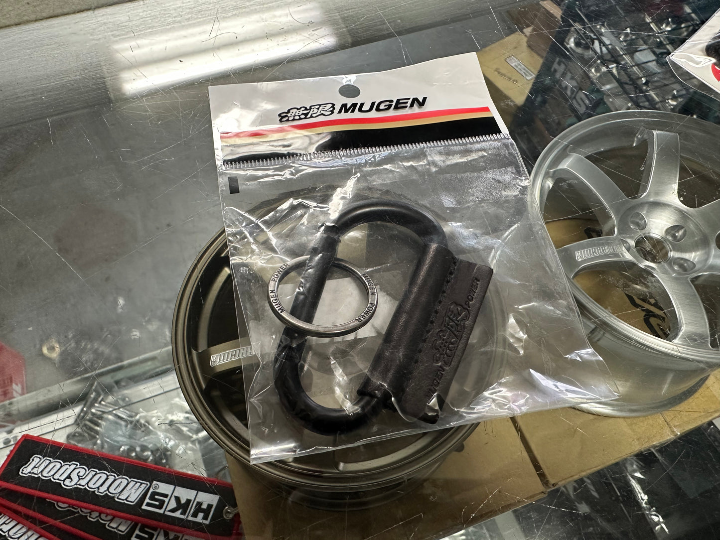 Mugen Carabiner