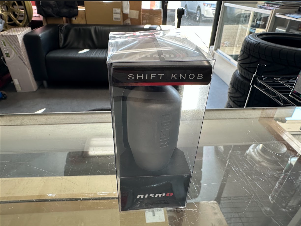 NISMO 40TH ANNIVERSARY GT Shift Knob Titanium - 5-Speed MT