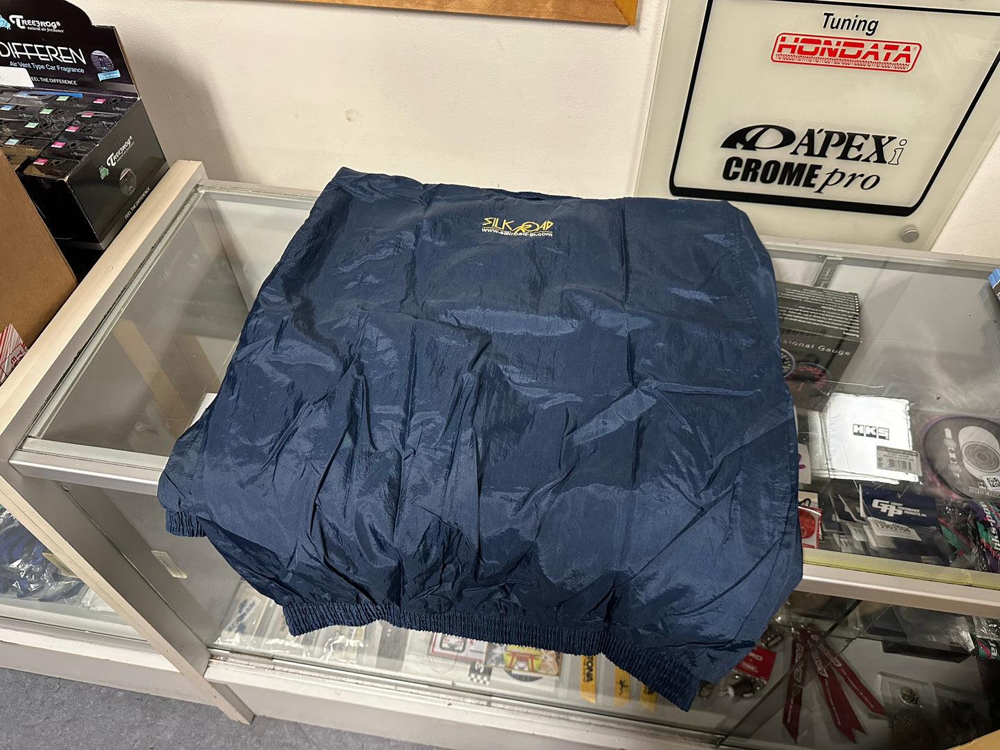 Silk Road Windbreaker XL