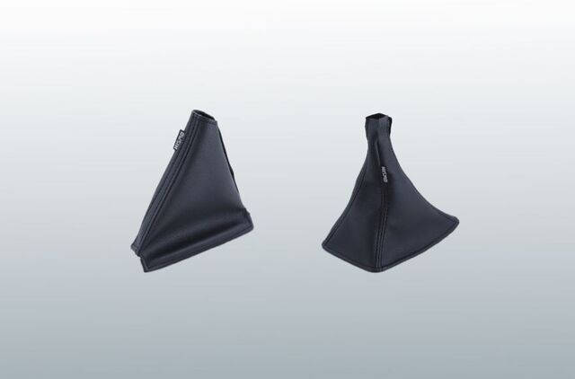 NISMO 40TH ANNIVERSARY HAND BRAKE AND SHIFT BOOT KIT (R32 SKYLINE)