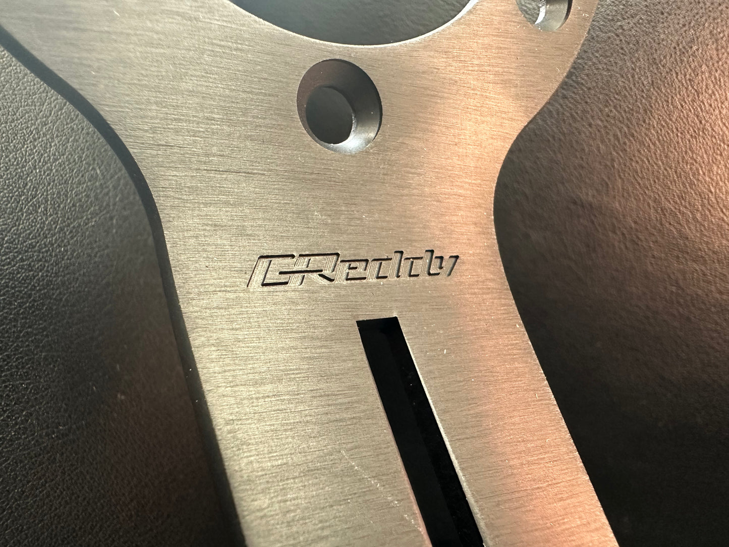 GREDDY SPORT STEERING WHEEL - 3 STRIPE DEEP DISH