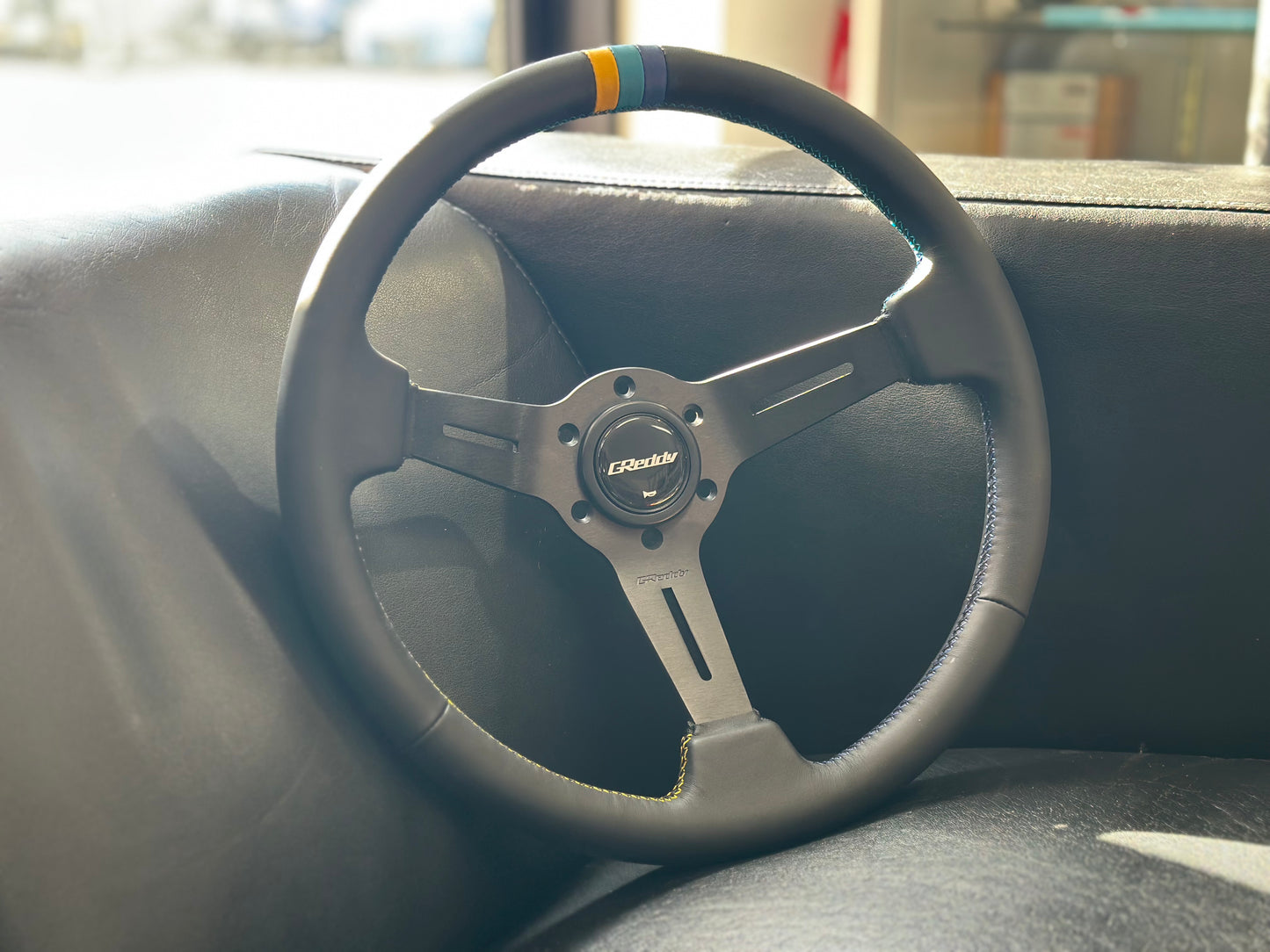 GREDDY SPORT STEERING WHEEL - 3 STRIPE DEEP DISH