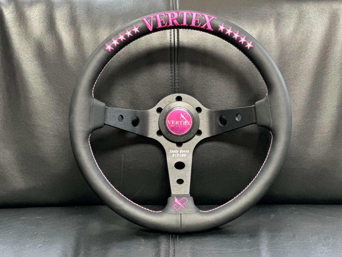 Vertex Funky Queen Steering Wheel