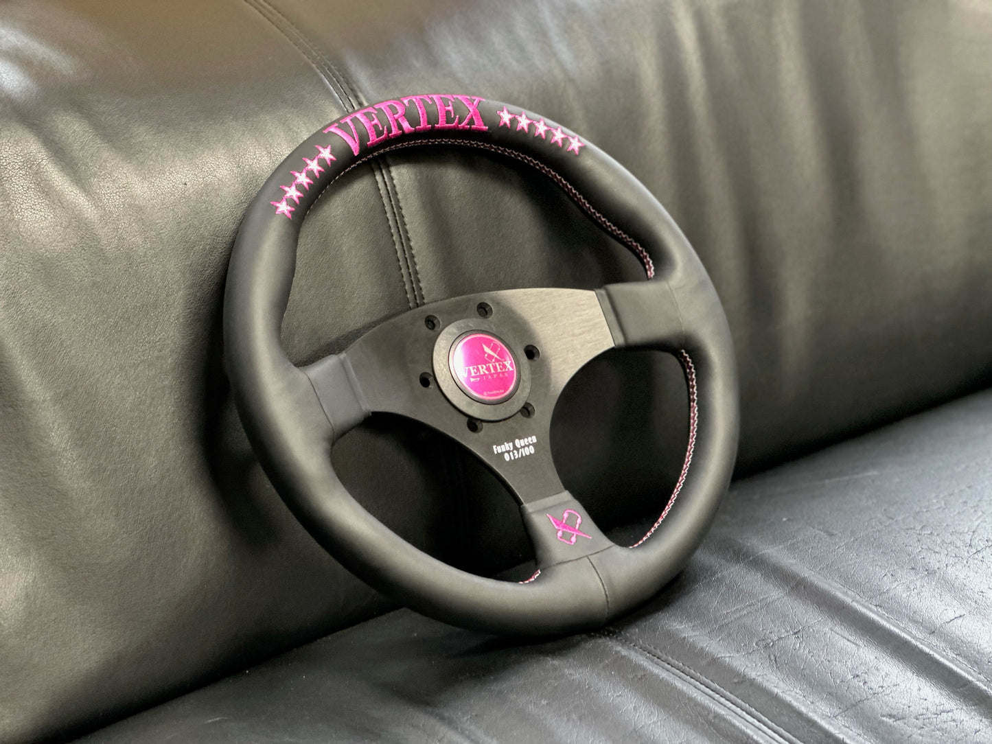 Vertex Funky Queen Steering Wheel